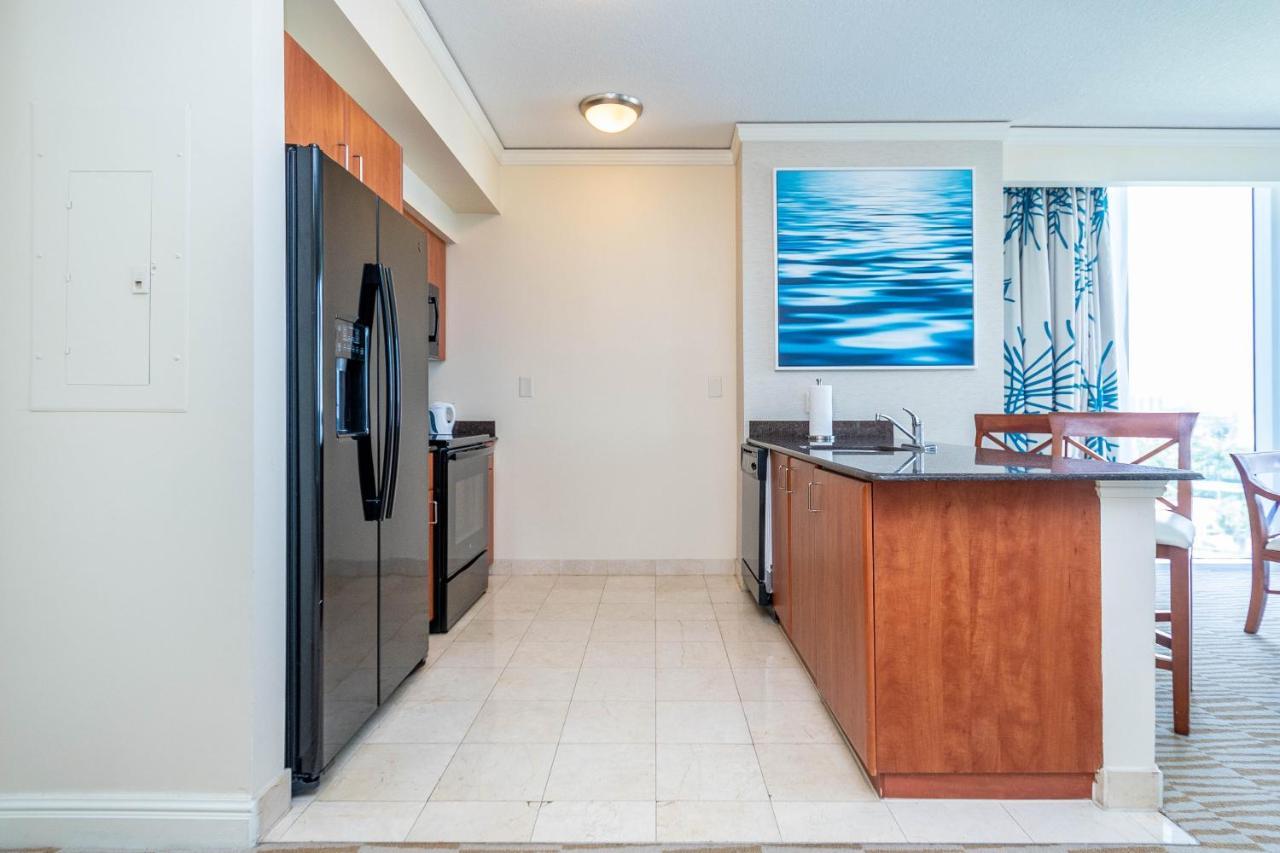 Trump Intl 2 Bedroom Apartment 1600 Sqf Ocean And Bay View Sunny Isles Beach Exteriör bild