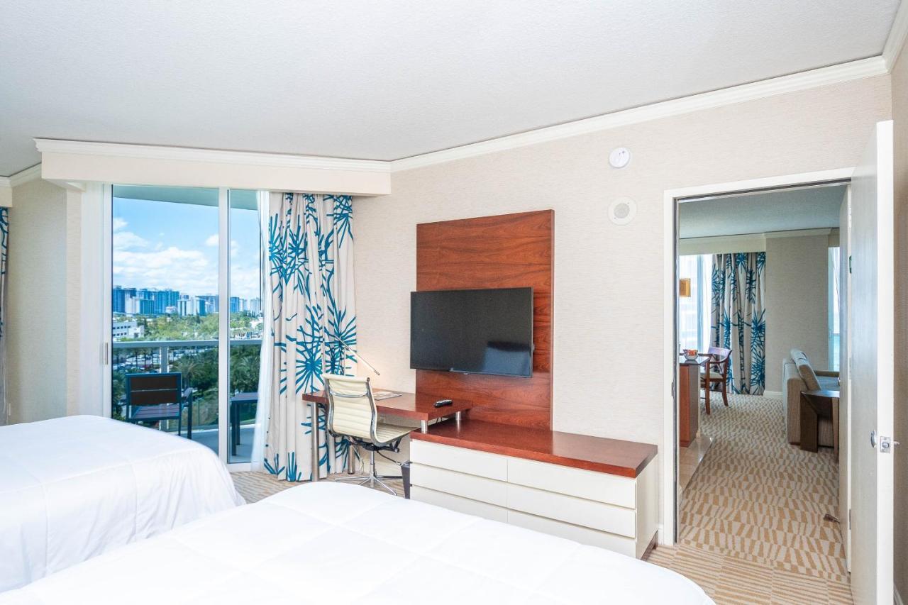 Trump Intl 2 Bedroom Apartment 1600 Sqf Ocean And Bay View Sunny Isles Beach Exteriör bild