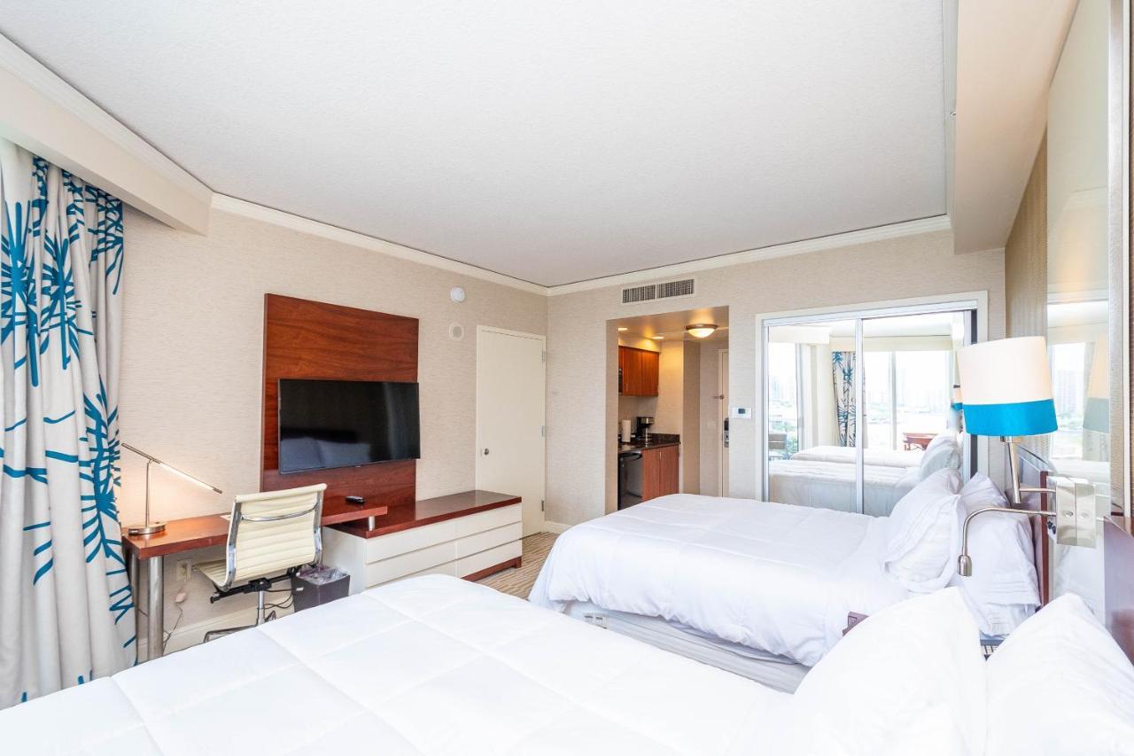 Trump Intl 2 Bedroom Apartment 1600 Sqf Ocean And Bay View Sunny Isles Beach Exteriör bild