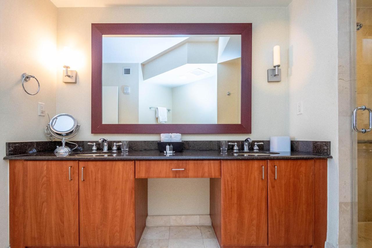Trump Intl 2 Bedroom Apartment 1600 Sqf Ocean And Bay View Sunny Isles Beach Exteriör bild
