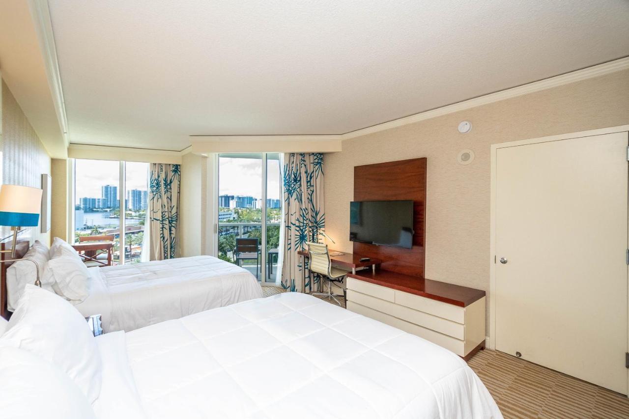 Trump Intl 2 Bedroom Apartment 1600 Sqf Ocean And Bay View Sunny Isles Beach Exteriör bild