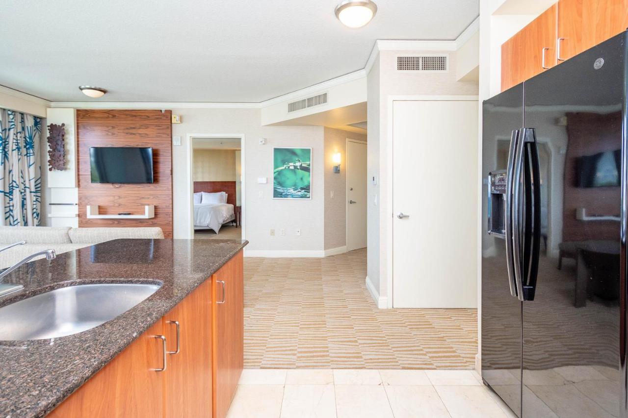 Trump Intl 2 Bedroom Apartment 1600 Sqf Ocean And Bay View Sunny Isles Beach Exteriör bild