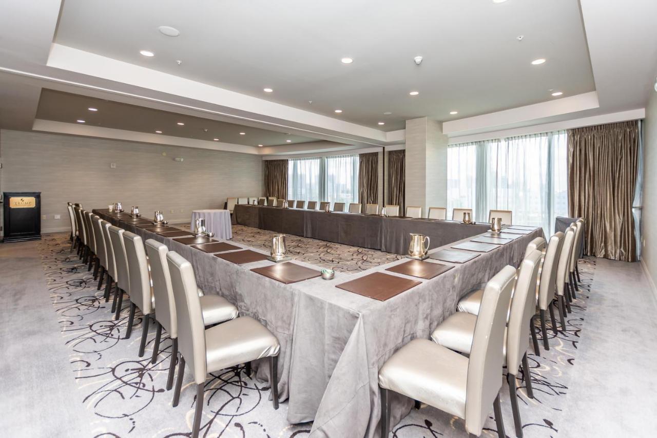 Trump Intl 2 Bedroom Apartment 1600 Sqf Ocean And Bay View Sunny Isles Beach Exteriör bild