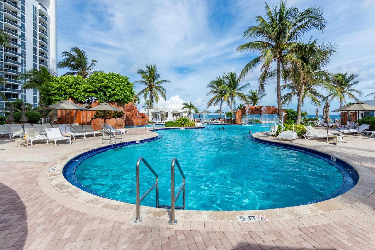 Trump Intl 2 Bedroom Apartment 1600 Sqf Ocean And Bay View Sunny Isles Beach Exteriör bild